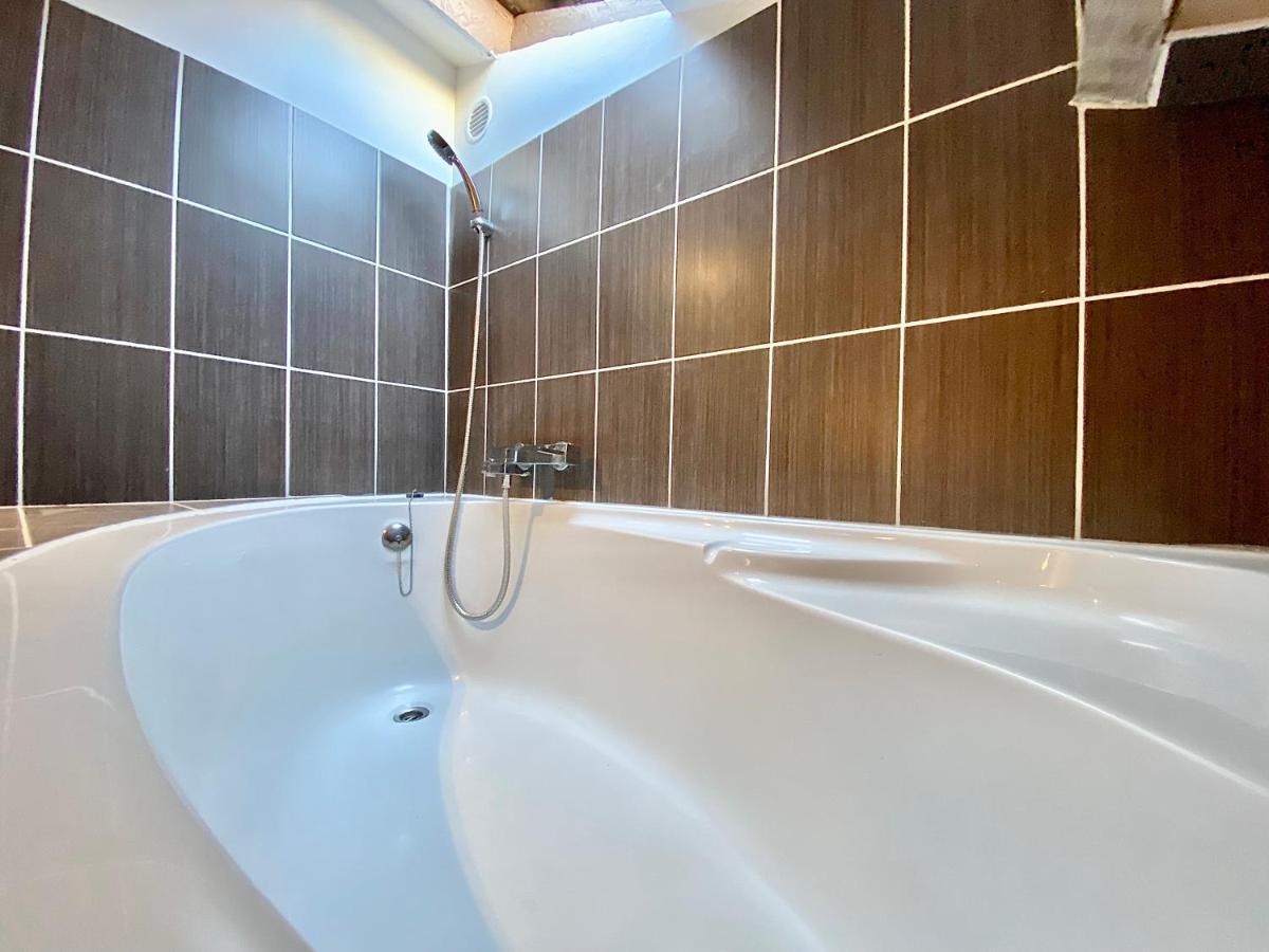 Lovely & Cozy Duplex Heart Of Nice With Bathtub! Bagian luar foto